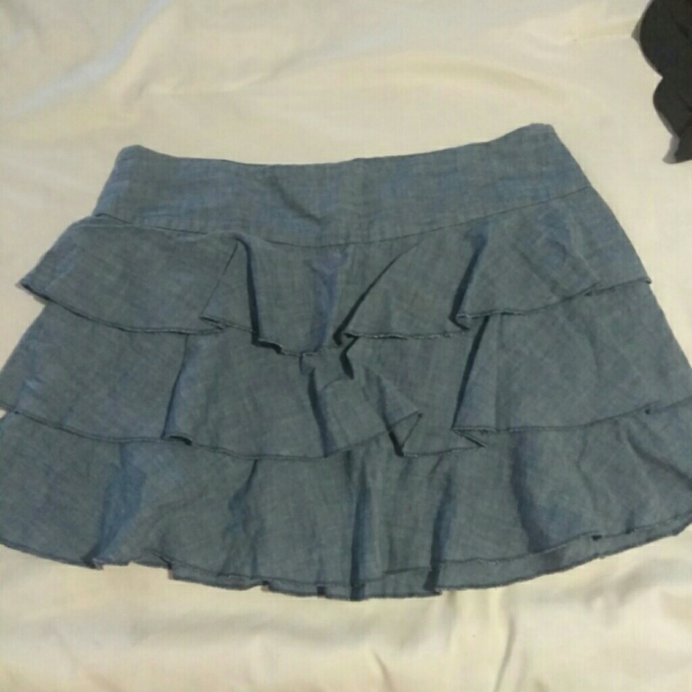 Express ruffle skirt